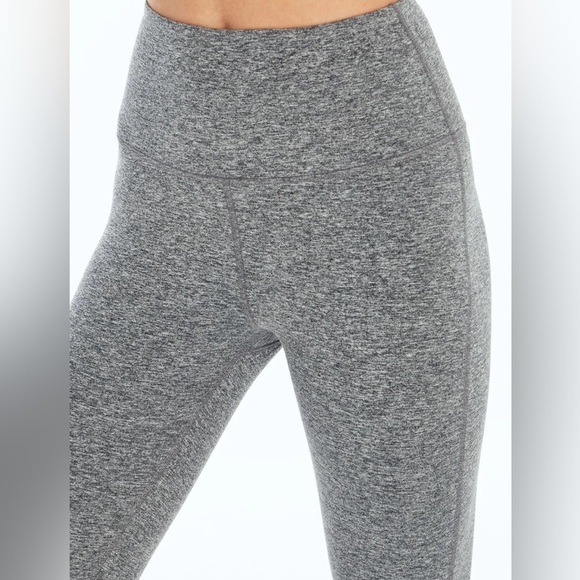 Zobha Ankle Legging - Picture 4 of 16